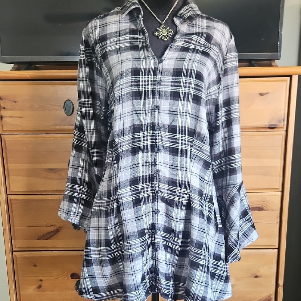 Black and White Plaid Button-Up Tunic